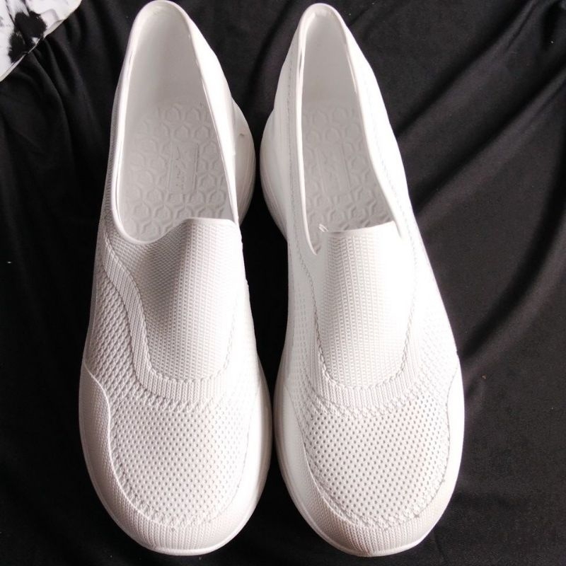 SEPATU KARET Wanita ATT PUTIH SWP 498