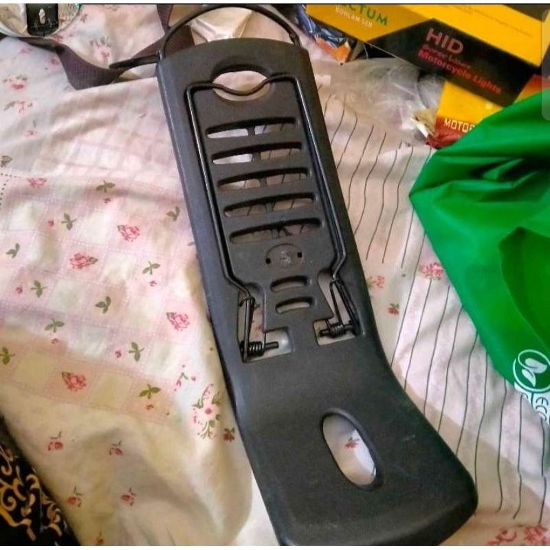 rak bagasi tengah Revo fi