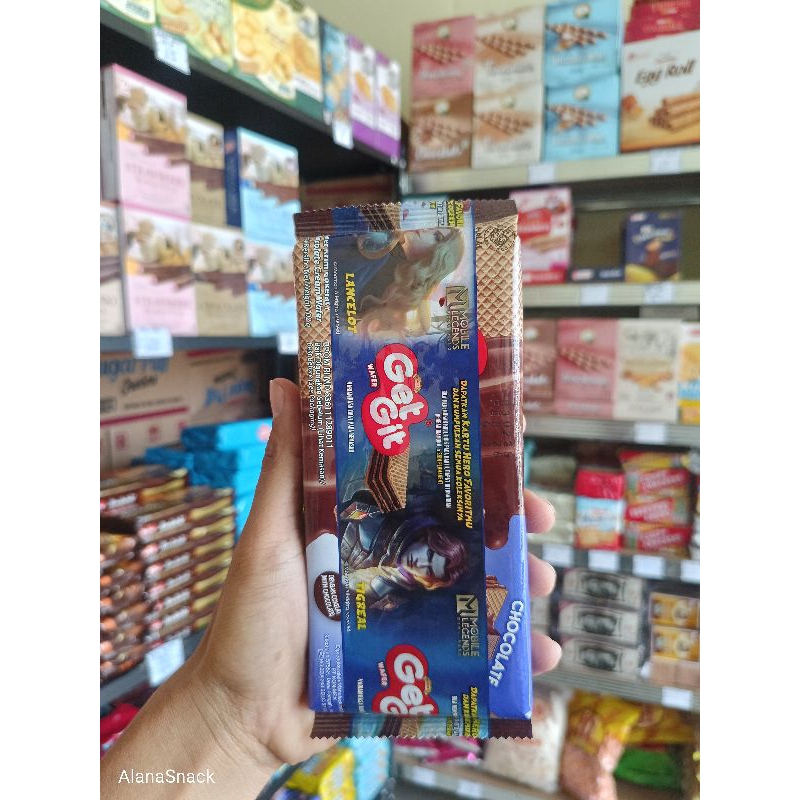 

get git wafer coklat 102g 1 karton