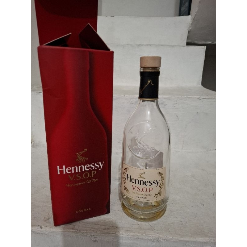 botol bekas hennesy
