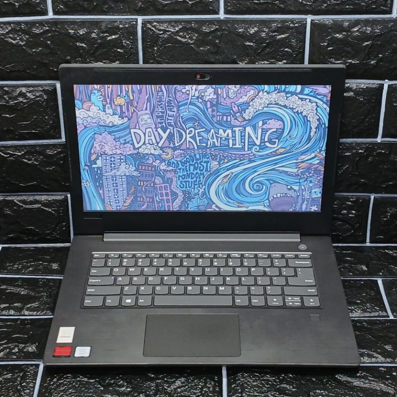 Laptop Lenovo V330 Intel Core I5-8250U 4/256GB Radeon M440
