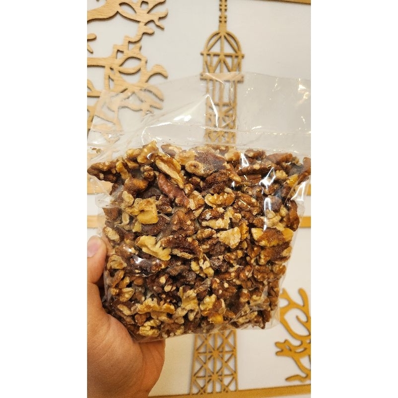 

Walnut roasted / kacang walnut panggang 500gram