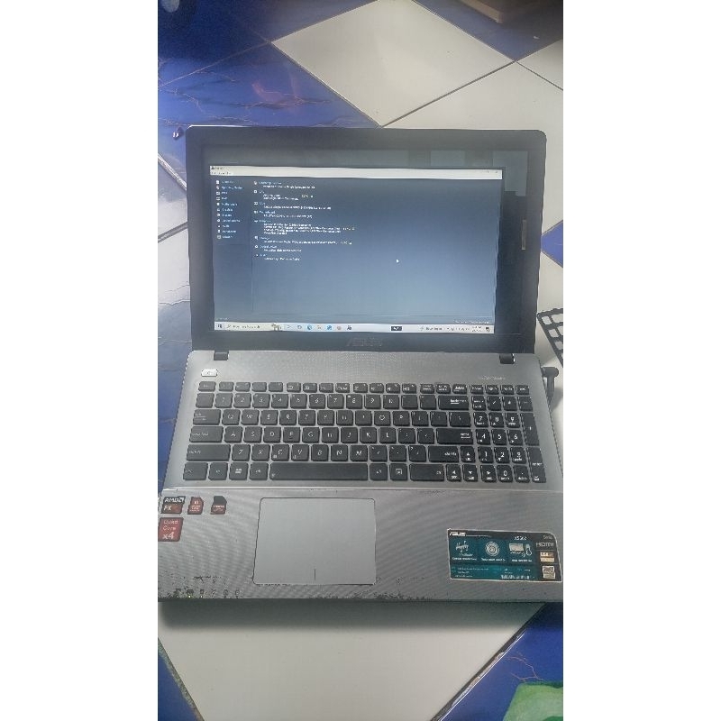 MAINBOARD ASUS X550ZE/AMD FX-7500 RAM 4GB VGA AMD RADEON R7 1GB + AMD RADEON R7 M260DX 2GB