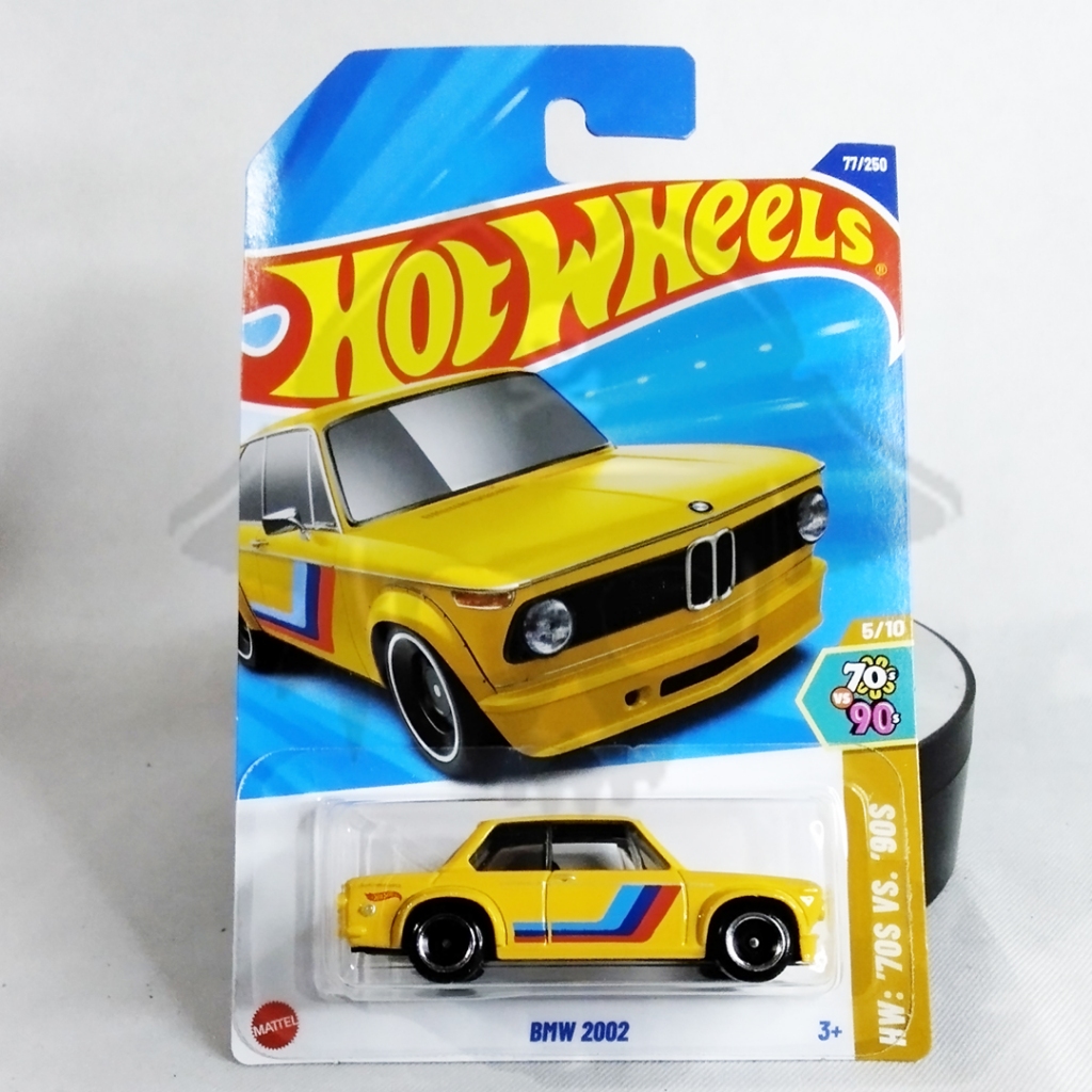 DIECAST HOTWHEELS REAL CARS BMW 2002, HOTWHEELS BMW SEDAN