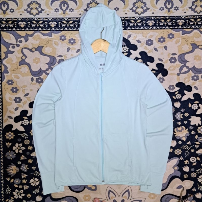 Uniqlo Airism UV Protection Anti Bacterial