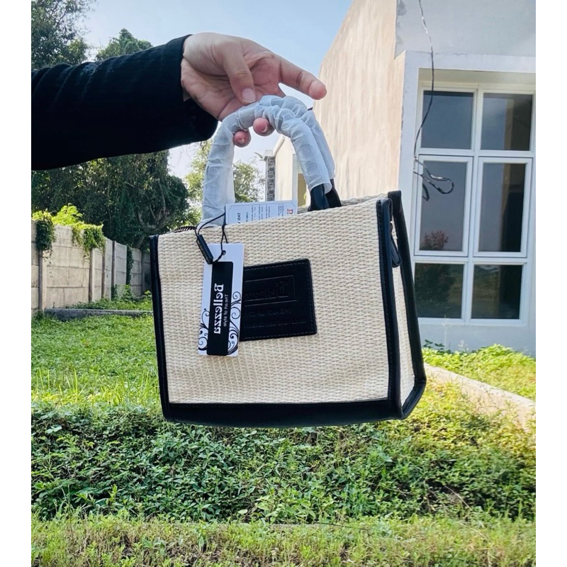 tas belleza hitam mini tote