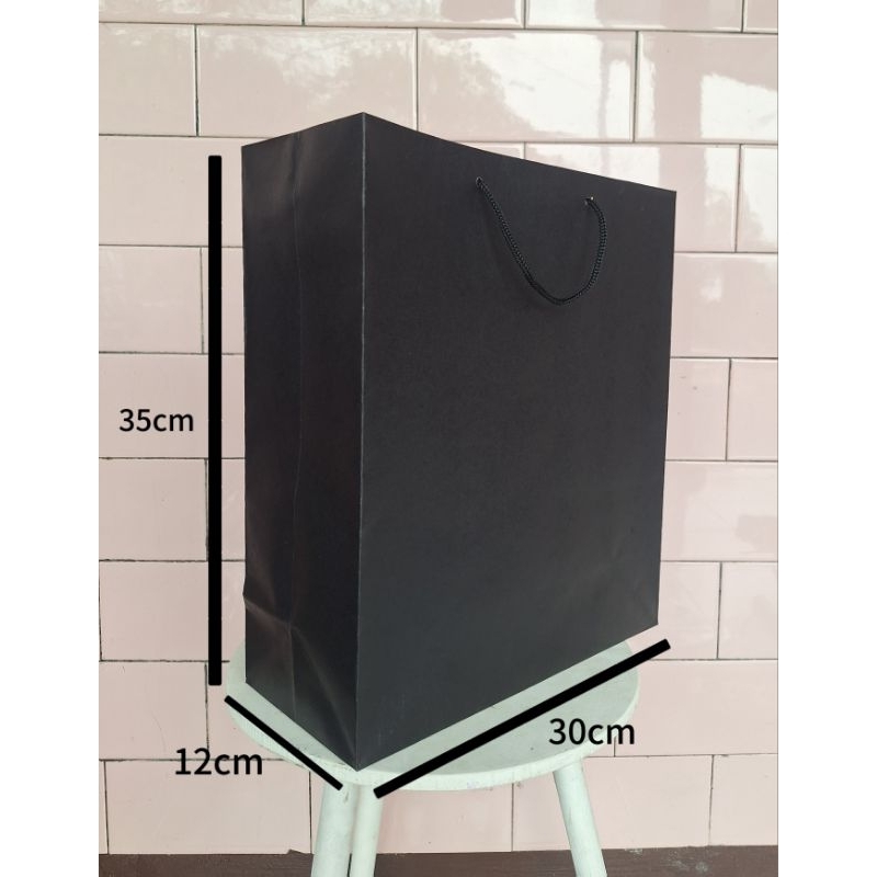 

(isi 12pcs) paperbag shooping hitam uk 30x12x35