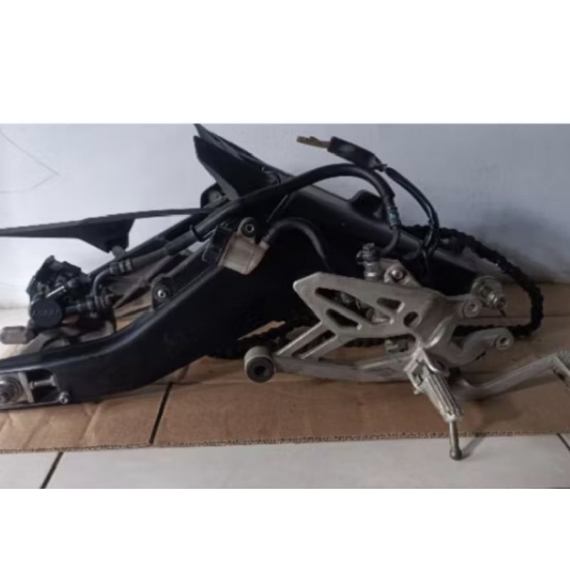 ARAM R15 V3 +FOOTSTEP DEPAN BELAKANG