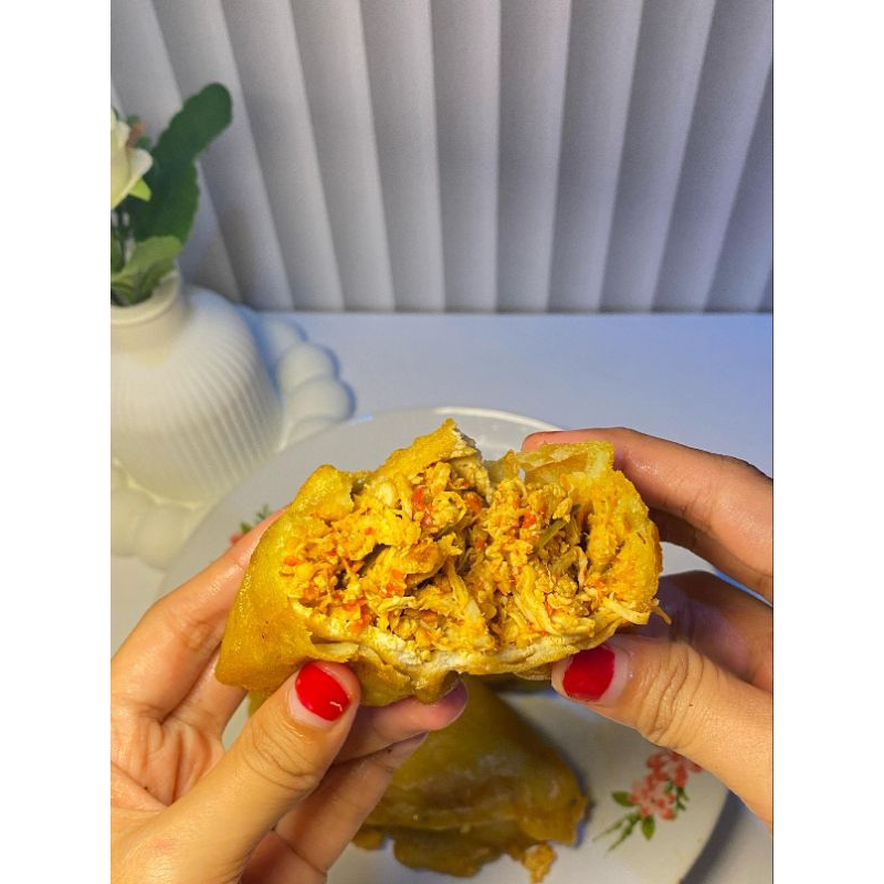 

tahu pedas frozen isi ayam dan sayur bakso