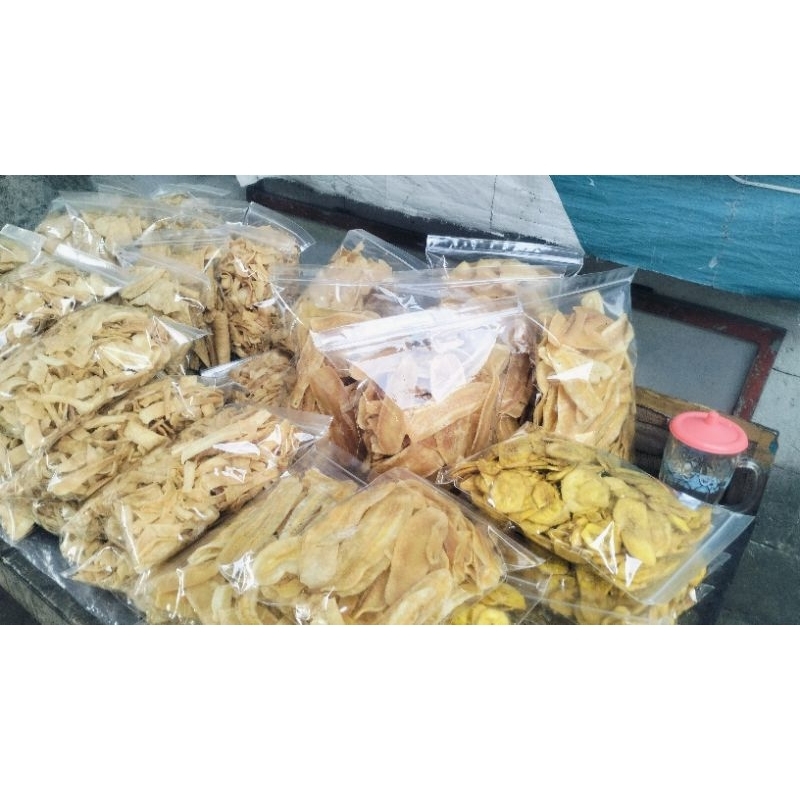 

jual ber macam macam keripik singkong gurih keripik bawang keripik pisang manis keripik pisang asin jual per bungkus ya kak