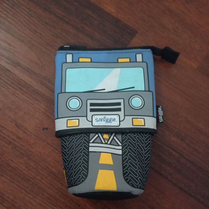 

Preloved tempat pensil smiggle