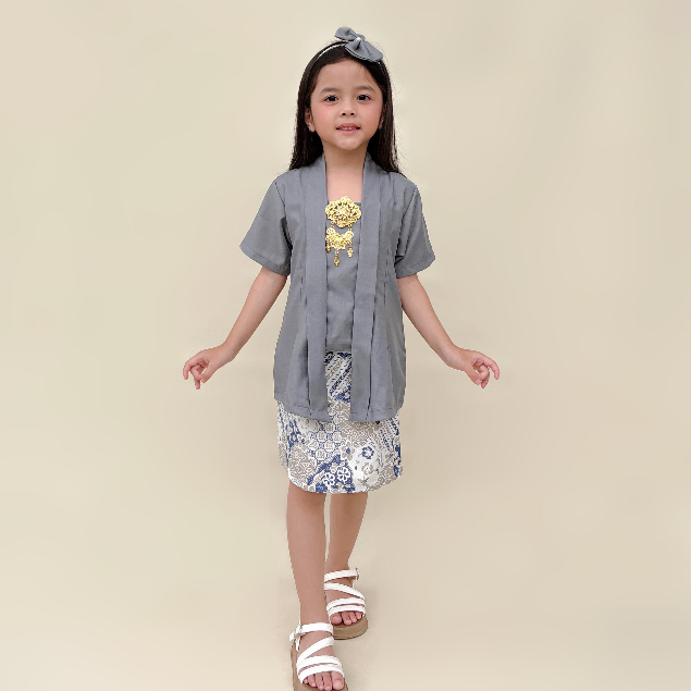 Kebaya Kutubaru KATUN Anak Pendek/Kebaya anak pendek Rok Pendek by Katakids