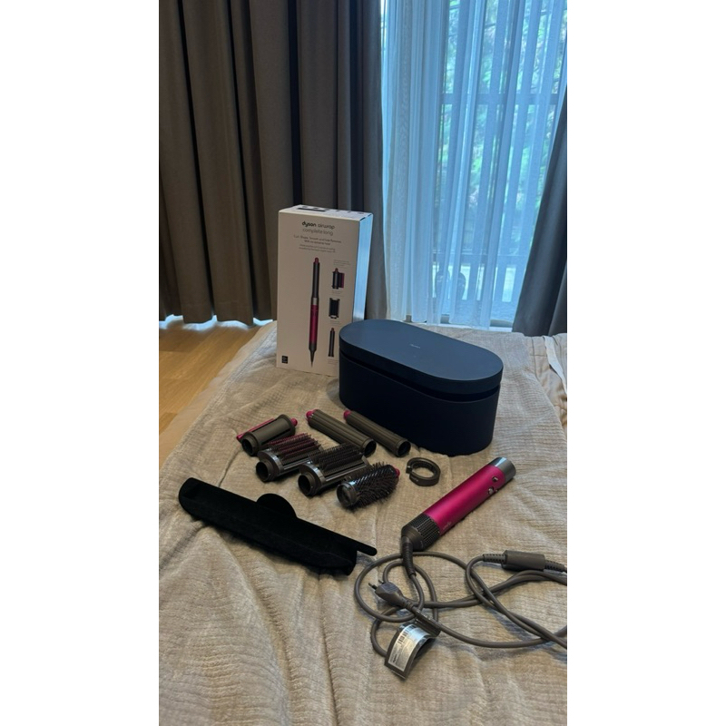 preloved DYSON AIRWRAP Hair Multi-styler Complete Long HS05 (Fucshia/Bright Nickel)