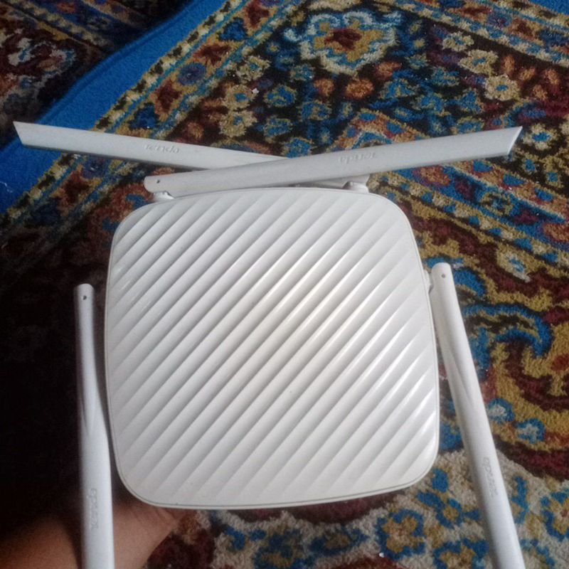 Router wifi ONT TENDA F9 600mbps