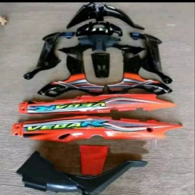 BODI HALUS SET VEGA R LAMA 2002  OREN SET STRIPING