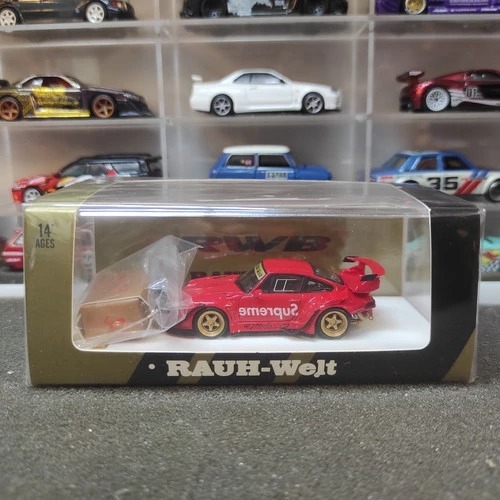 Star Model Porsche RWB Supreme Red With Figure