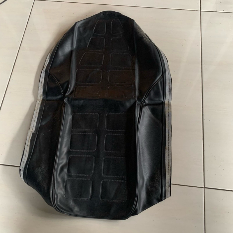 Kulit Cover Jok Krakap Jok Sarung Jok Motor YAMAHA V80 SUPER DELUXE