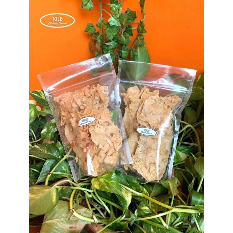 

Peyek/Rempeyek Kacang Rebon by Tole Snack