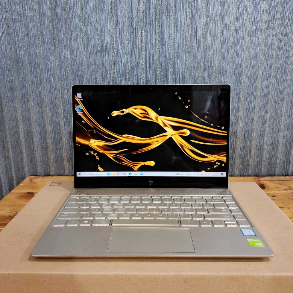 Laptop Hp Envy 13-ad182TX, Core i7 - 8550U, 16/512GB, #VGA, Gold LIKE NEW