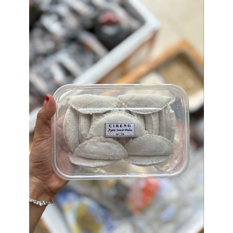 

Cireng ayam suwir pedas