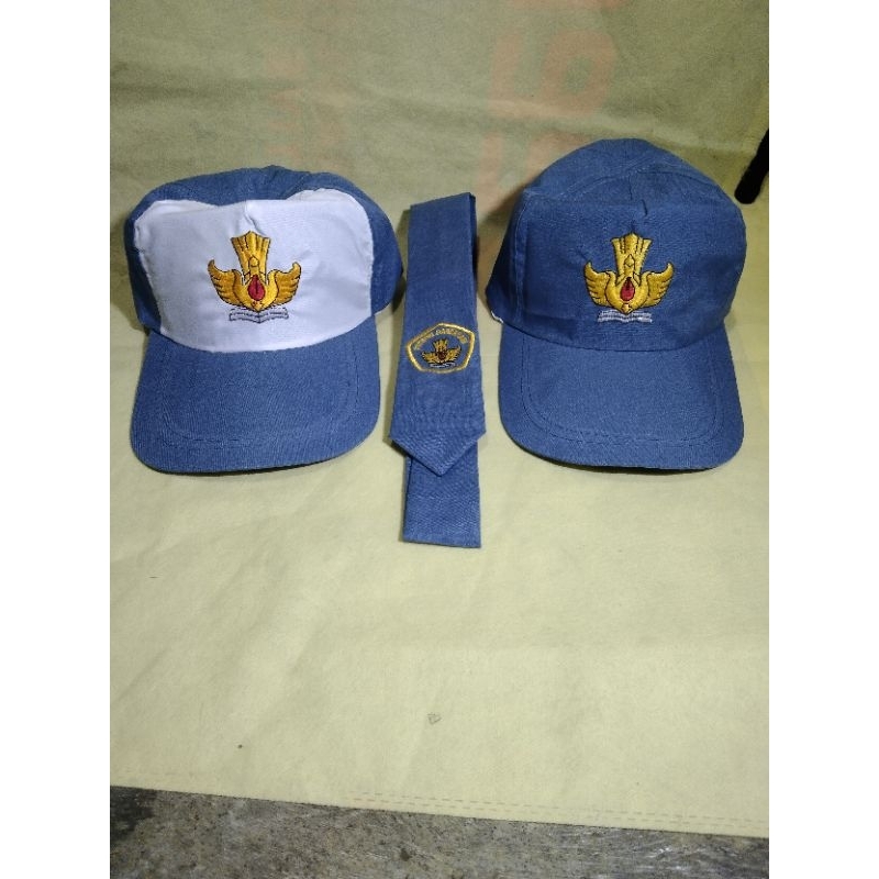 PAKET LENGKAP TOPI SMA DAN DASI SMA COWOK CEWEK