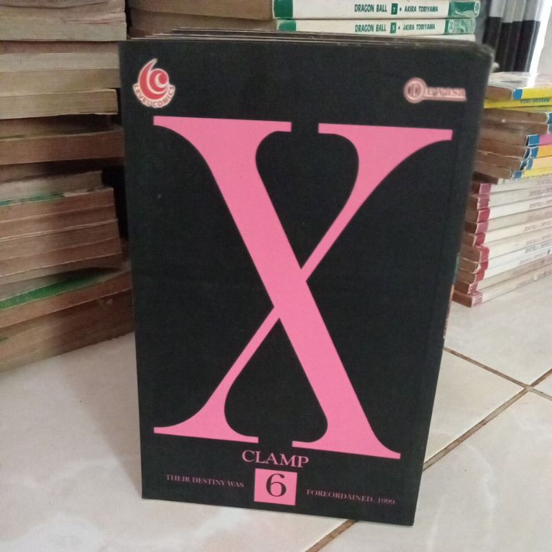 KOMIK X CLAMP LEVEL COMIC