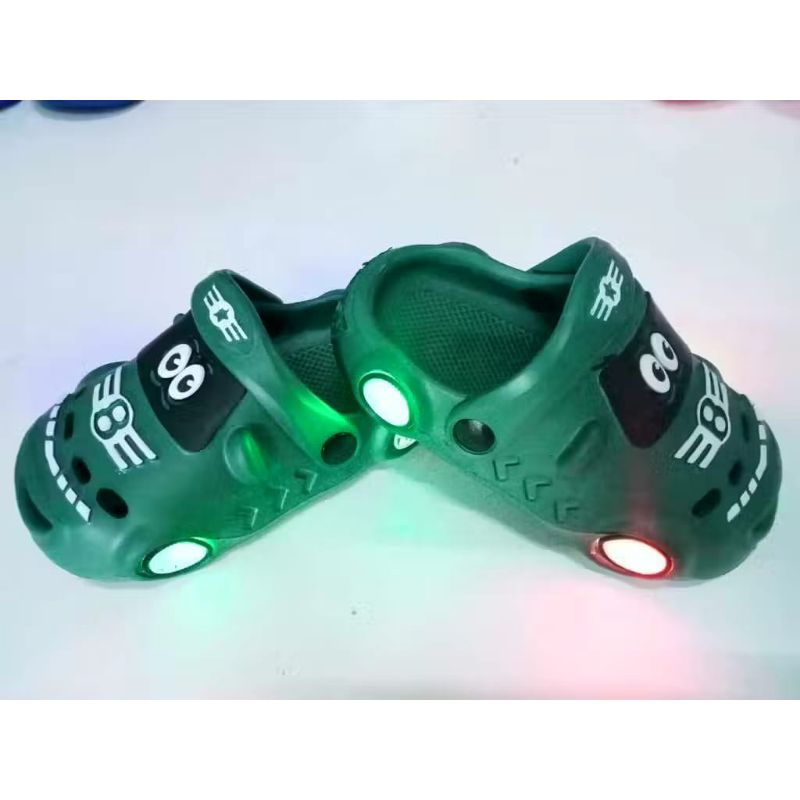 Sandal anak mobil led menyala di bagian ban karet