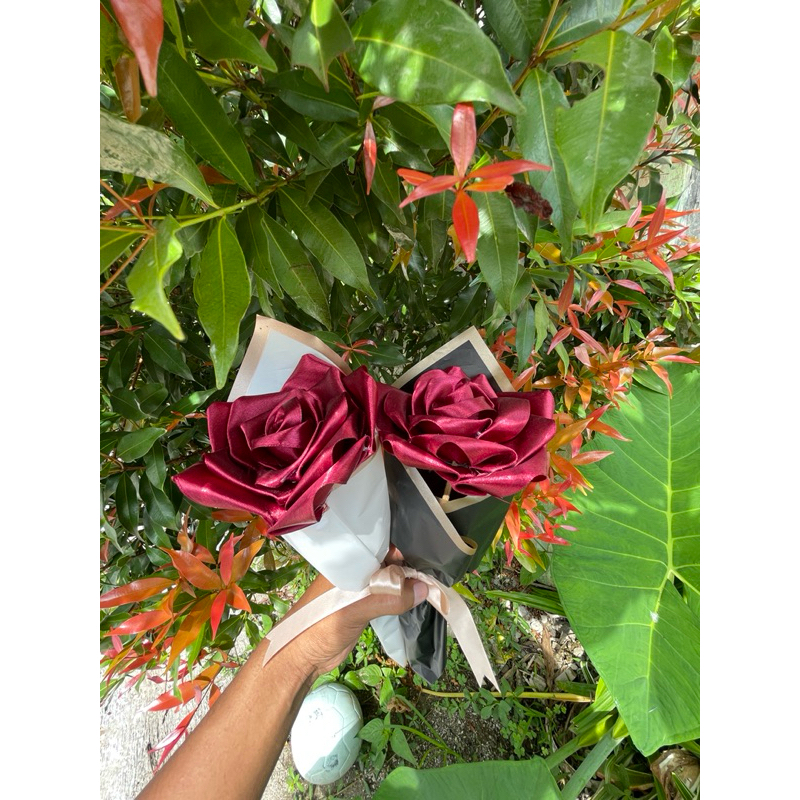 

Buket Wisuda /Bunga Mawar pita satin mini/ Buket bunga Pita Satin 5 cm/ Buket satu tangkai Mawar / Souvenir wedding