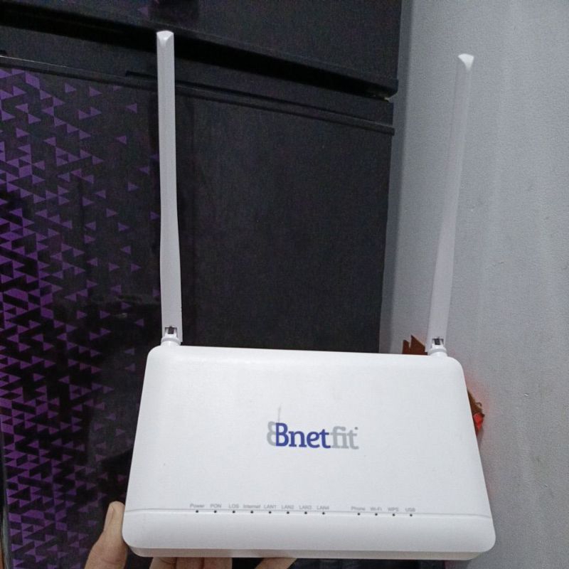 ROUTER ZTE ZXHN F670L (BNETFIT) & ADAPTOR 12V PORT BIRU BERGARANSI