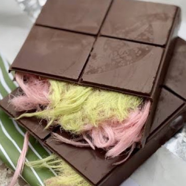 

Cokelat Rambut Nenek/