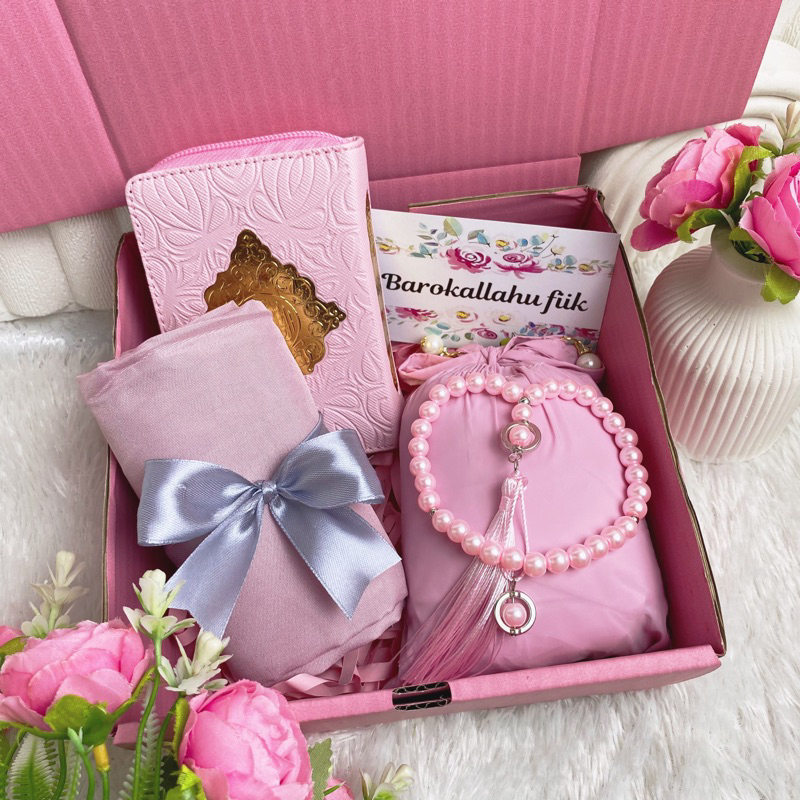 Paket Mukena Travel AlQuran Hijab Kado Wanita Muslimah Hampers Cewek Hadiah Pernikahan Kado Istri