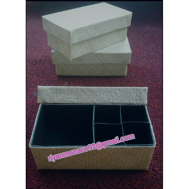 TLEKEM (BOK/WADAH KINANG/SIRIH MODEL JADUL)