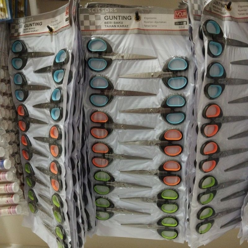 

gunting tanggung renceng 12 pcs