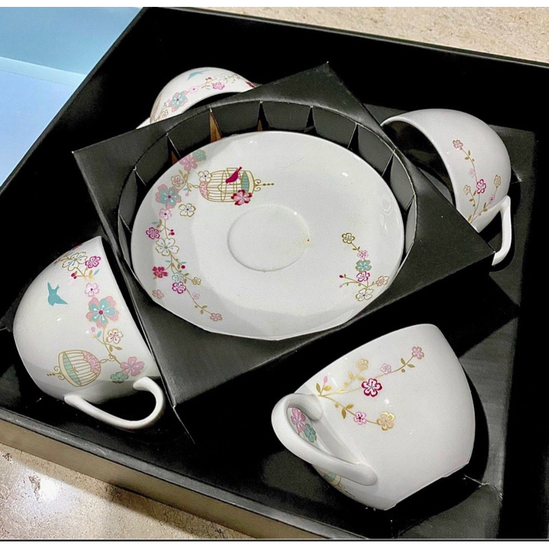 Vintage St. James “Bird Cage” Coffee Set – 4 Cangkir & 4 Piring Saji – BNIB (Baru dalam Box)