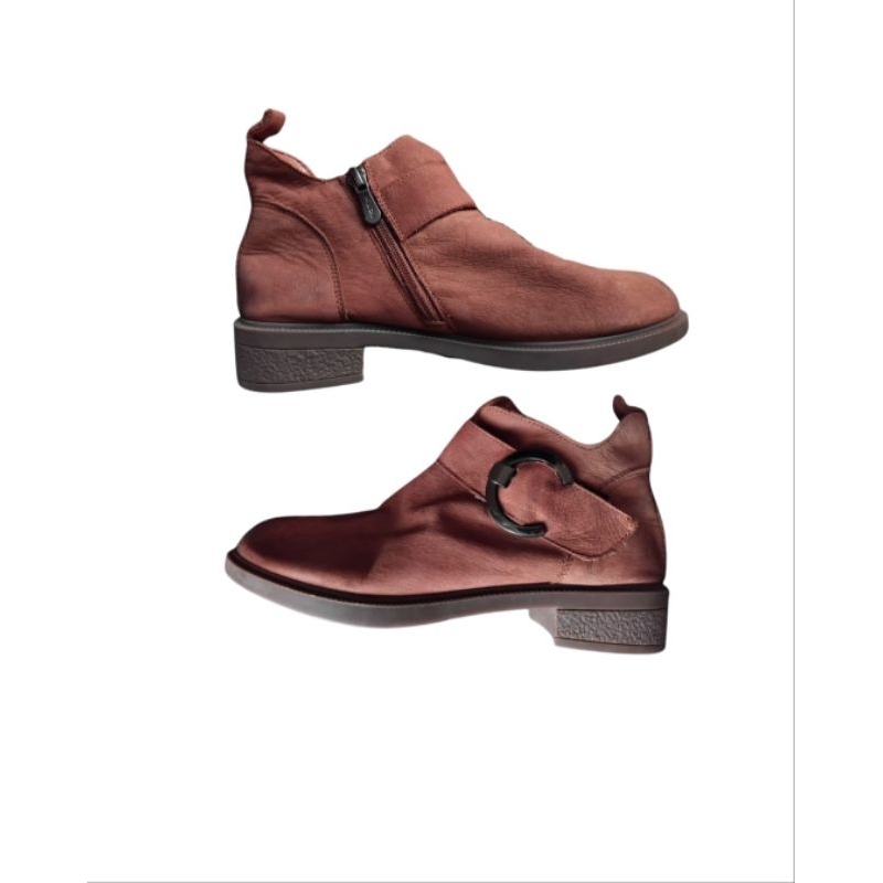boots kulit wanita warna coklat