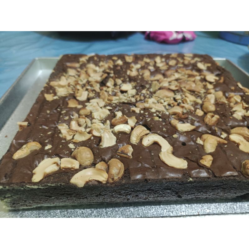 

Brownies Panggang kacang mete