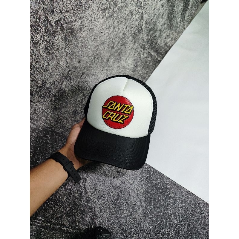 TOPI SANTA CRUZ TRUCKER HAT