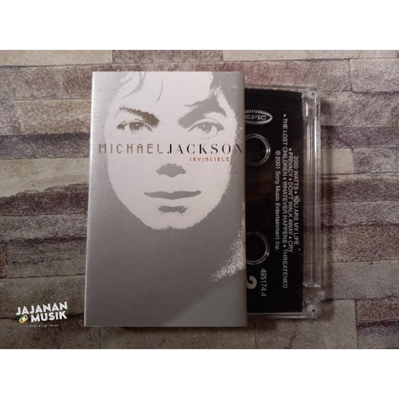 Kaset Michael Jackson (Invicible)