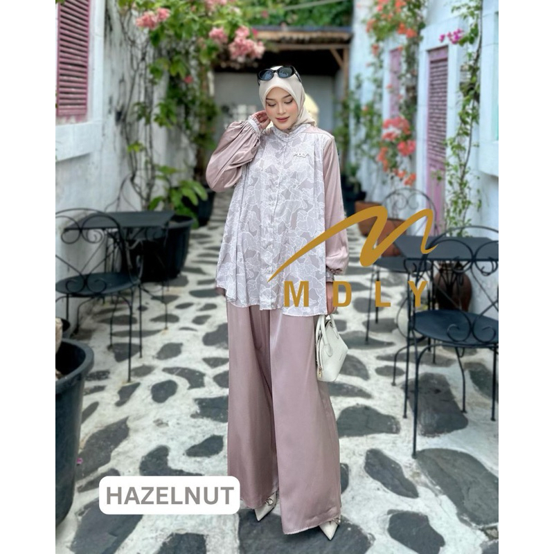 VINIECA SET BY MDLY MDLY