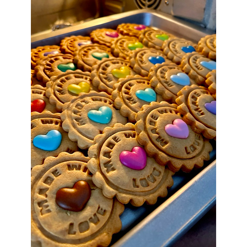 

made with love cookies 6cm