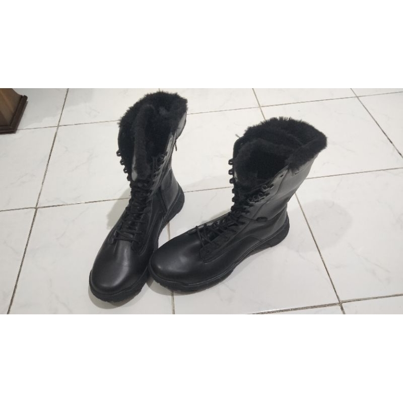 SEPATU PDL DINGIN PEMBAGIAN SATGAS UNIFIL MERK LAARZ