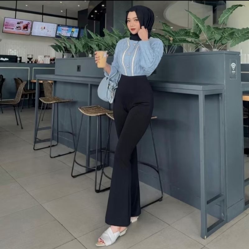 Flare Pants - HIGH WAIST FLARE PANTS - High Waist Kulot Scuba Cutbray Wanita Dewasa.
