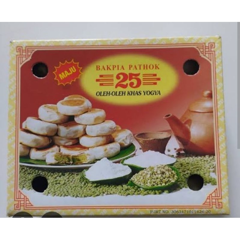 

bakpia 25 isi 15 original by jastip