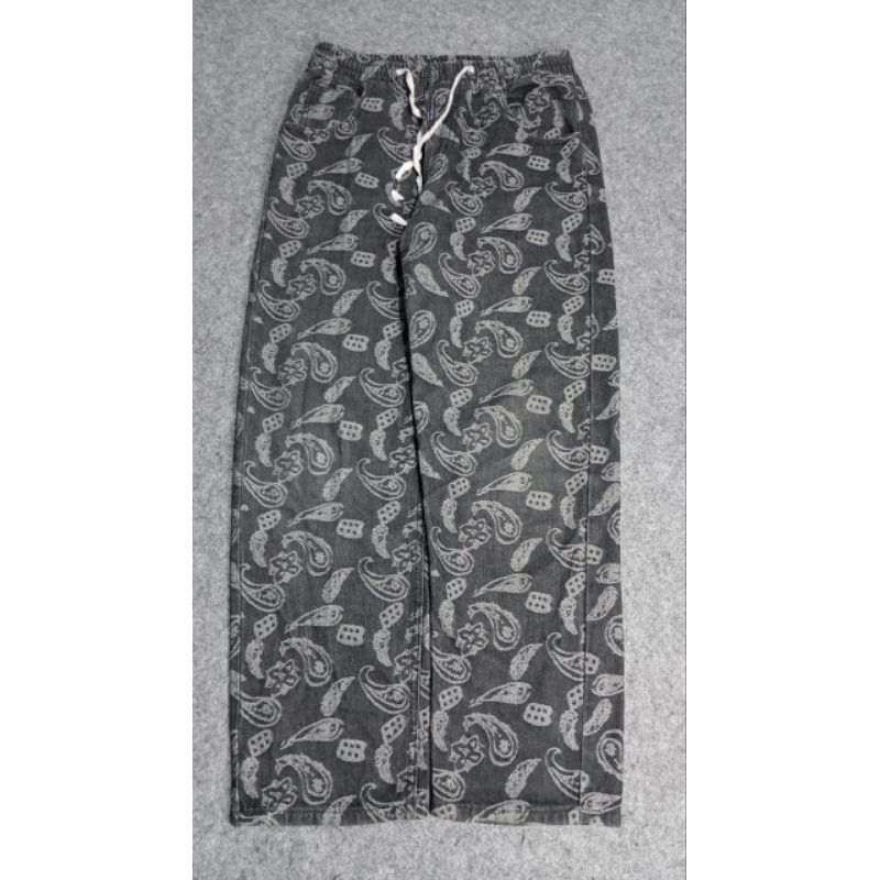 Celana Panjang Pria Jeans Motif Bandana