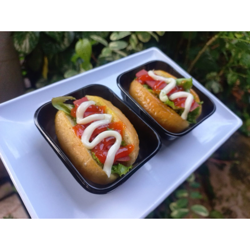 

Hot Dog Mini Mika 7cm Roti, sosis, selada, keju, saus, mayo / roti mini