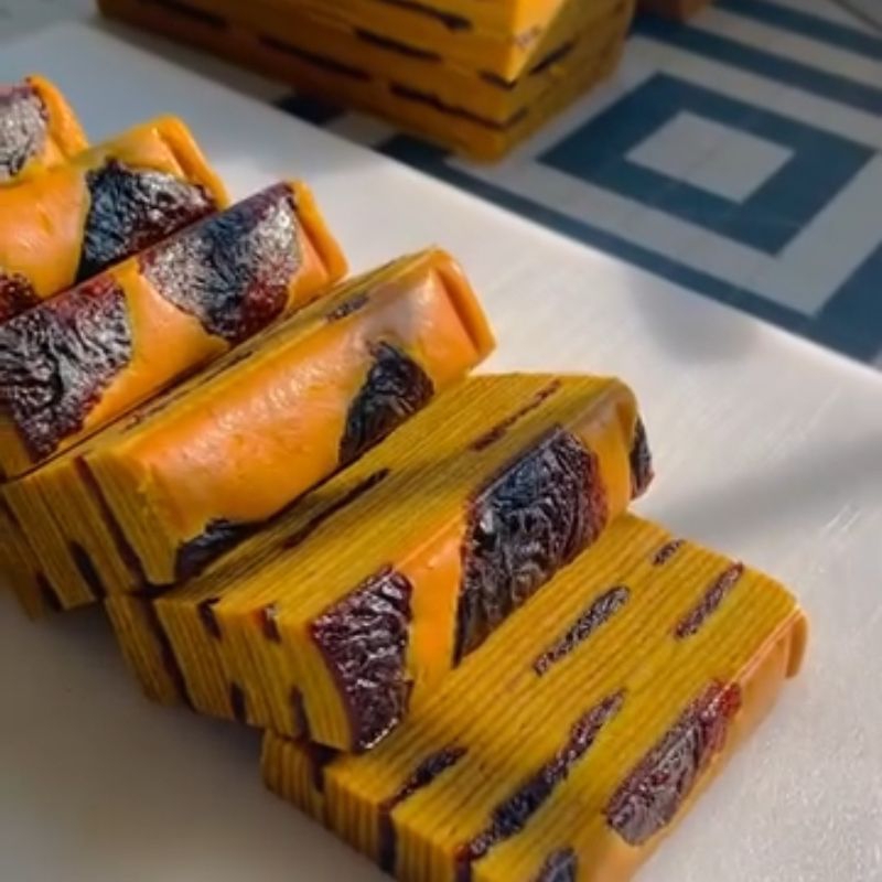 

Xmaster Lapis Legit prunes A/D wijsman super 20x10cm ( Halal )