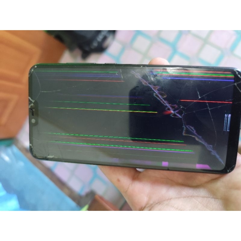 Xiaomi mi 8 lite ram 4 64 GB minus lcd bergaris2 seperti di foto mesin segel