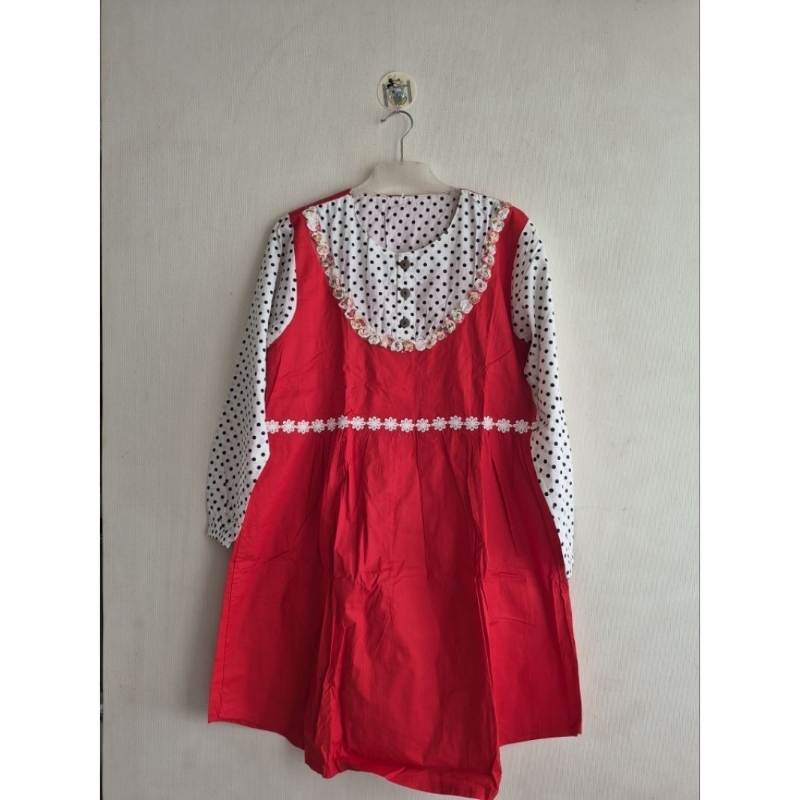Tunik Wanita Kombinasi Polkadot & Merah – Lengan Panjang, Model Manis & Unik