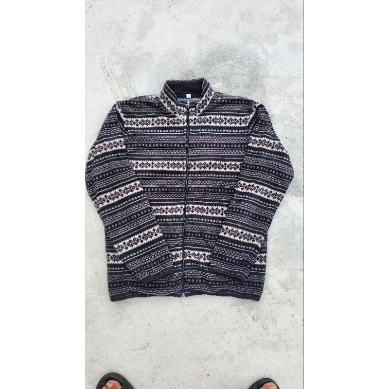 uniqlo navajo fleece jacket