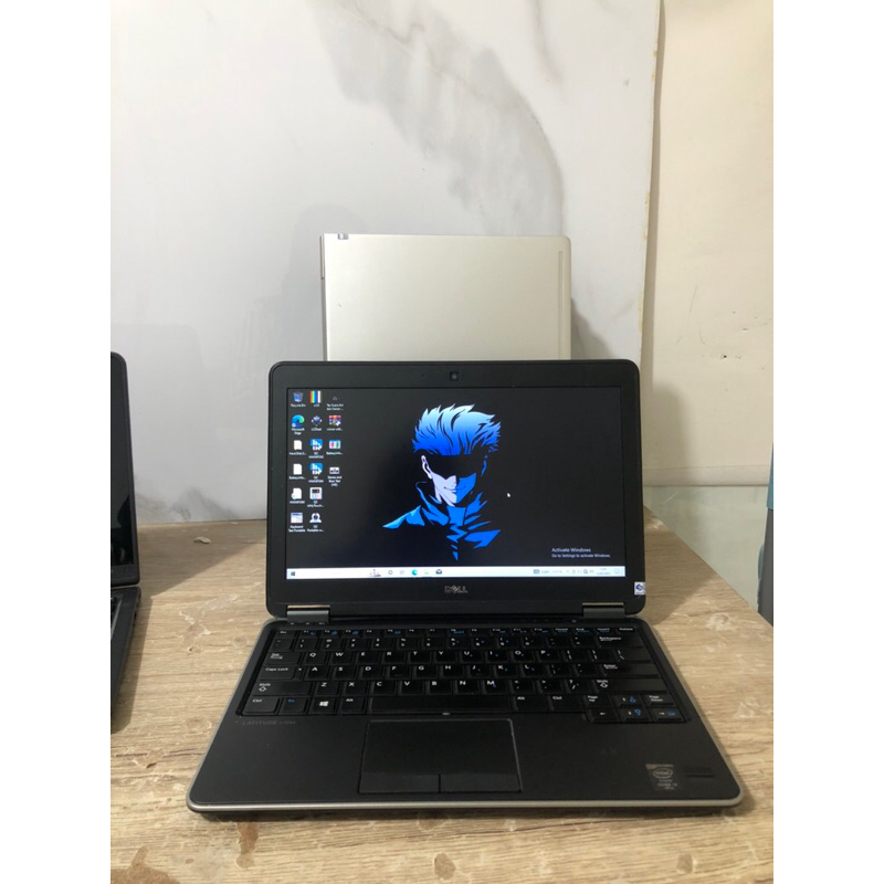 DELL LATITUDE E7240 INTEL CORE I7 GEN 8 RAM 8 SSD 256